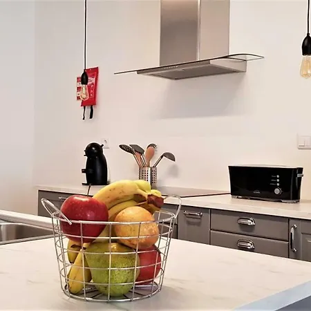 Casa Da Mouraria Feriehus