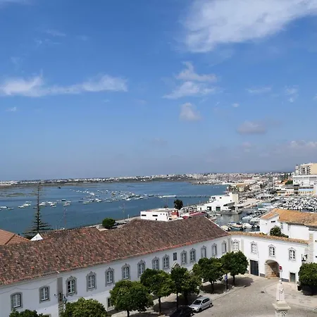 Casa Da Mouraria Feriehus