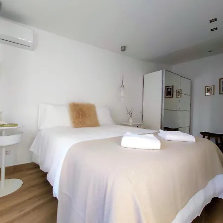 Casa Da Mouraria * 파로