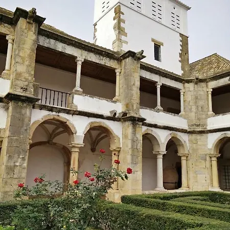 Casa Da Mouraria *